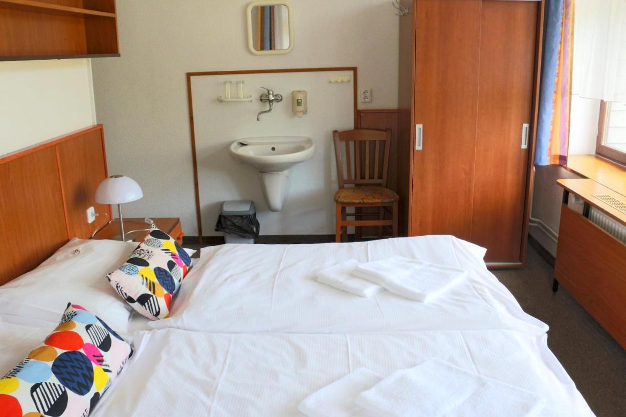 Hotel Maredis Kořenov Kültér fotó