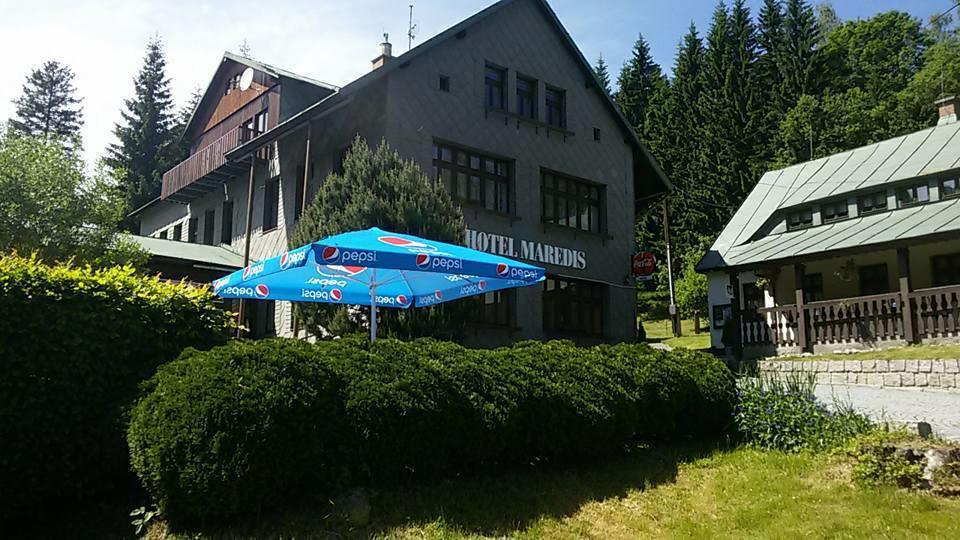 Hotel Maredis Kořenov Kültér fotó