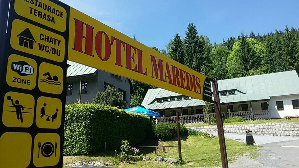 Hotel Maredis Kořenov Kültér fotó