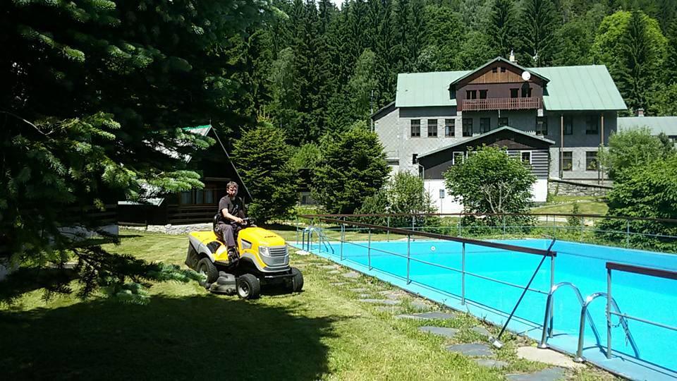 Hotel Maredis Kořenov Kültér fotó