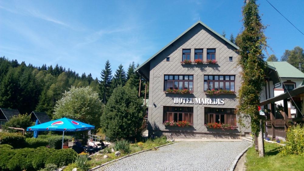 Hotel Maredis Kořenov Kültér fotó